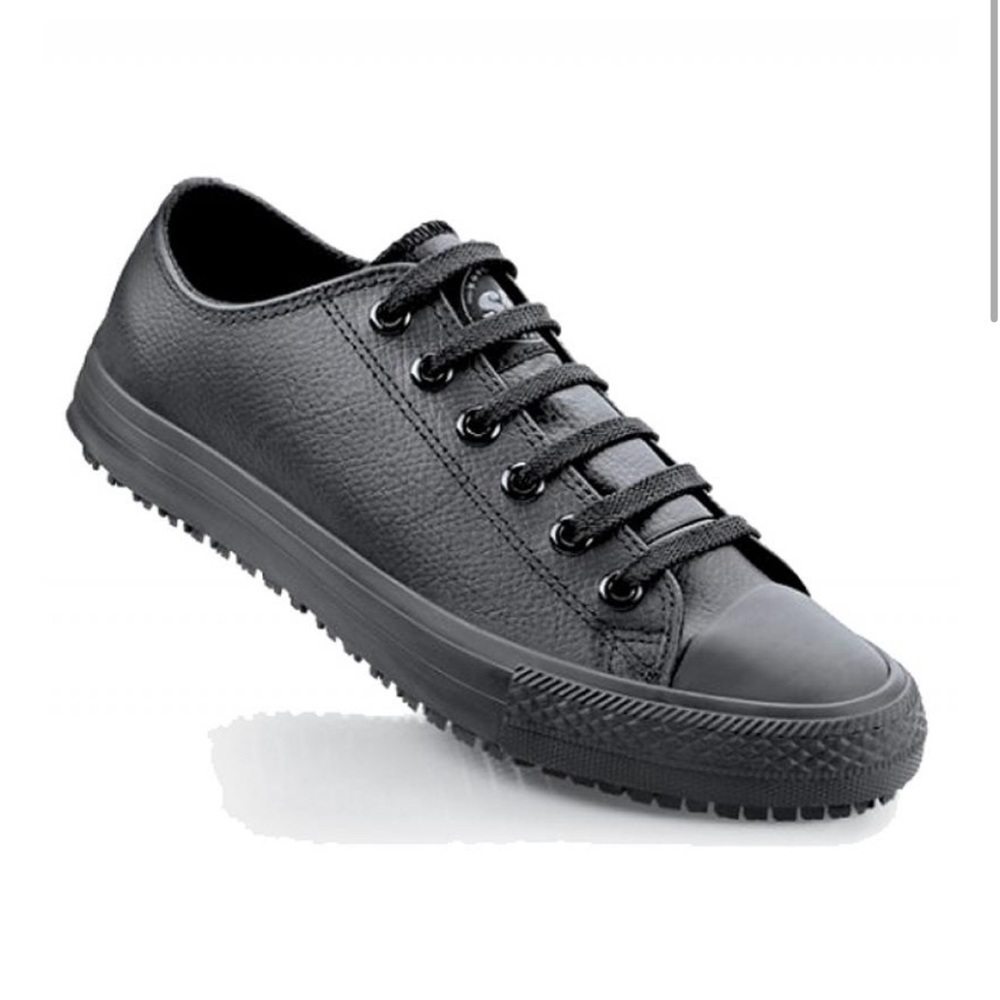 NWOT SHOES FOR CREWS Non-slip Shoes